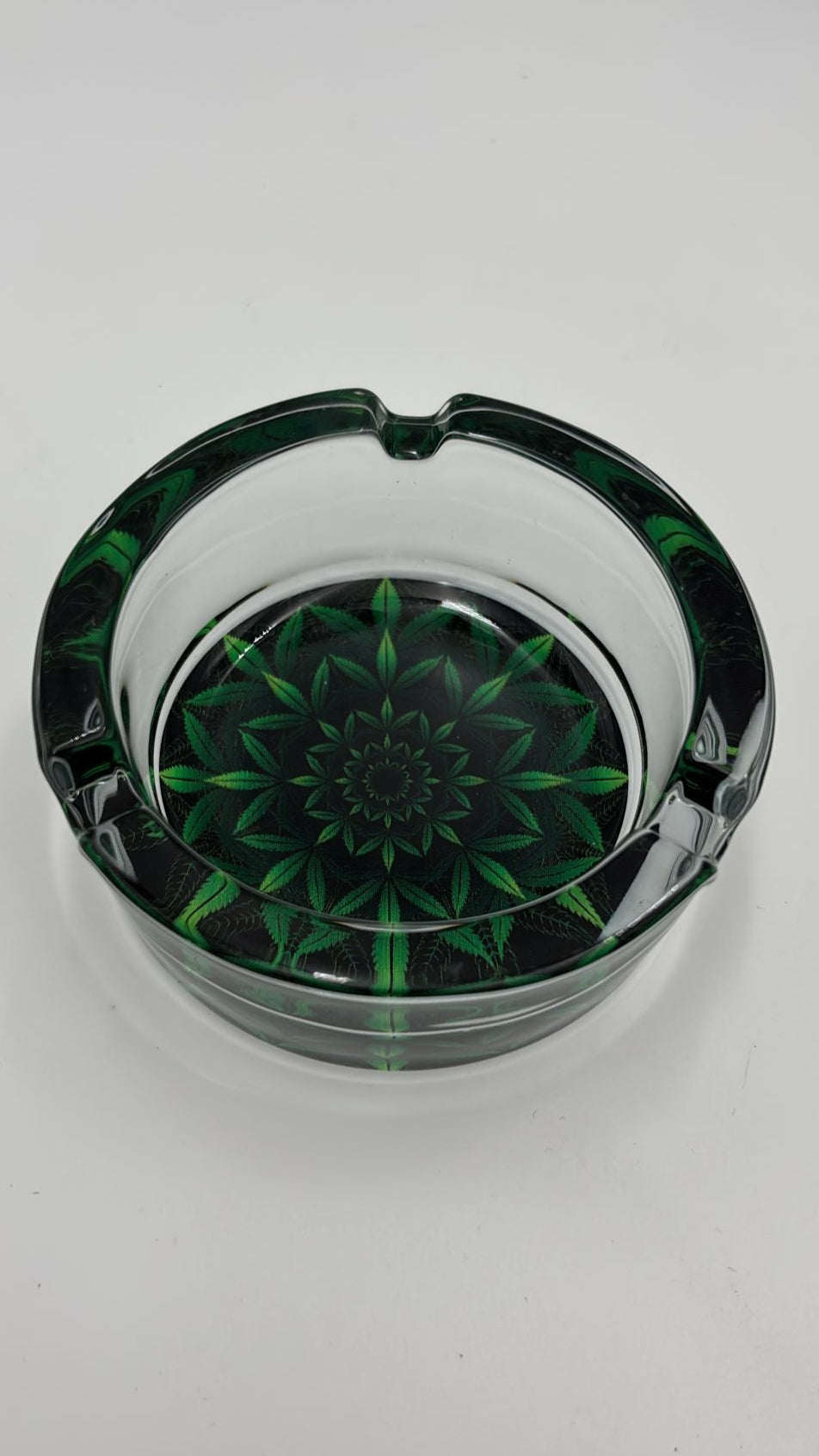 Hemp Leaves Glas Aschenbecher rund